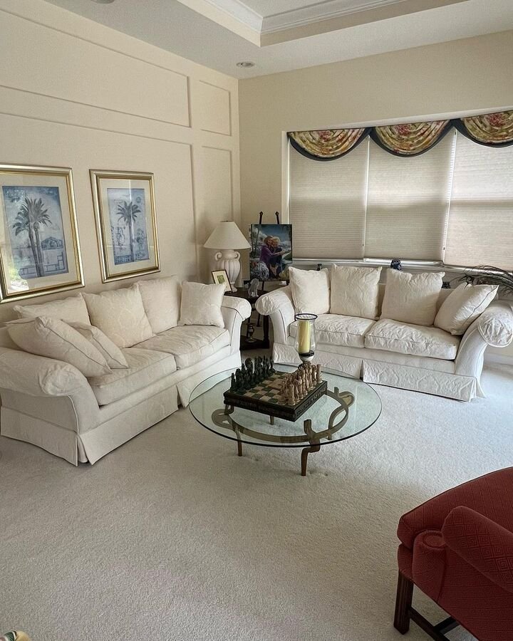 upholstery cleaning service